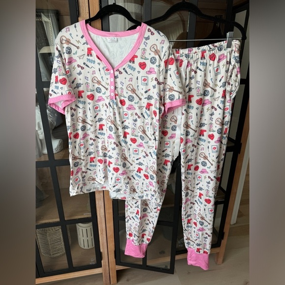 Taylor Swift Other - Taylor Swift eras pajamas set short sleeve tee pants joggers tour albums print